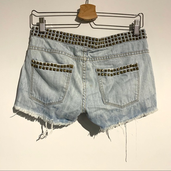 BLANK NYC - Studded denim shorts - Picture 4 of 6